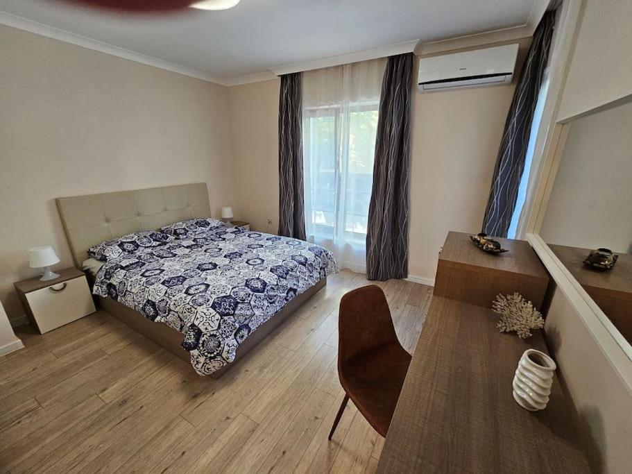 Serenity In The Heart Of Varna With Parking المظهر الخارجي الصورة