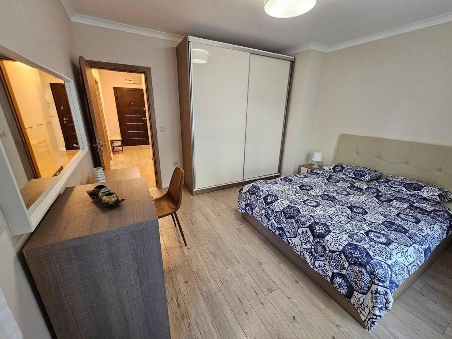 Serenity In The Heart Of Varna With Parking المظهر الخارجي الصورة