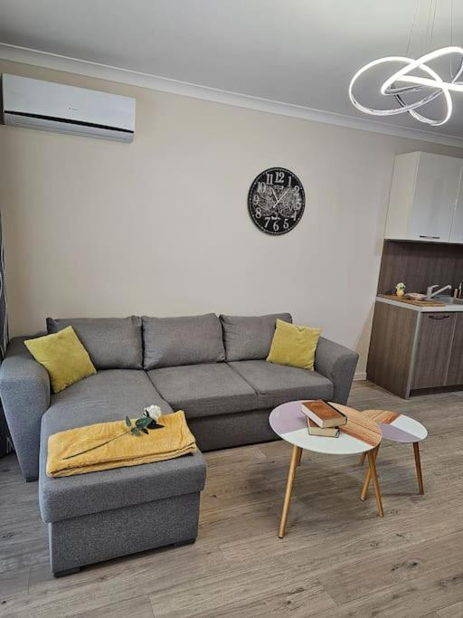 Serenity In The Heart Of Varna With Parking المظهر الخارجي الصورة