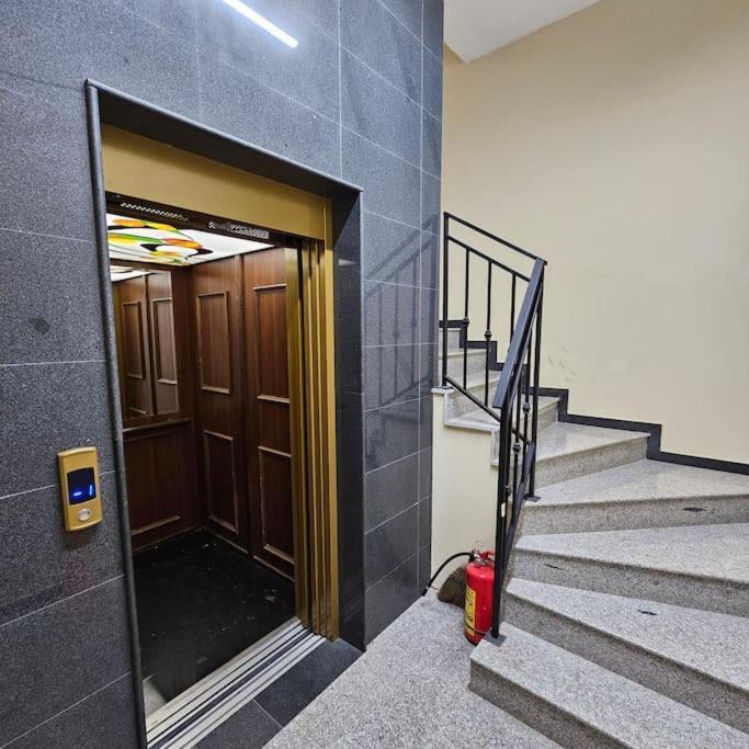 Serenity In The Heart Of Varna With Parking المظهر الخارجي الصورة