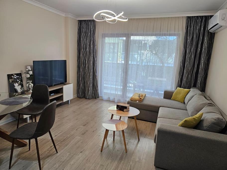 Serenity In The Heart Of Varna With Parking المظهر الخارجي الصورة